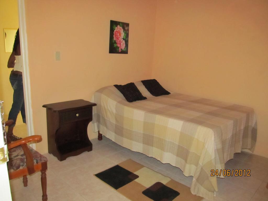 Barefoot Guest House Μπέλφαστ Δωμάτιο φωτογραφία